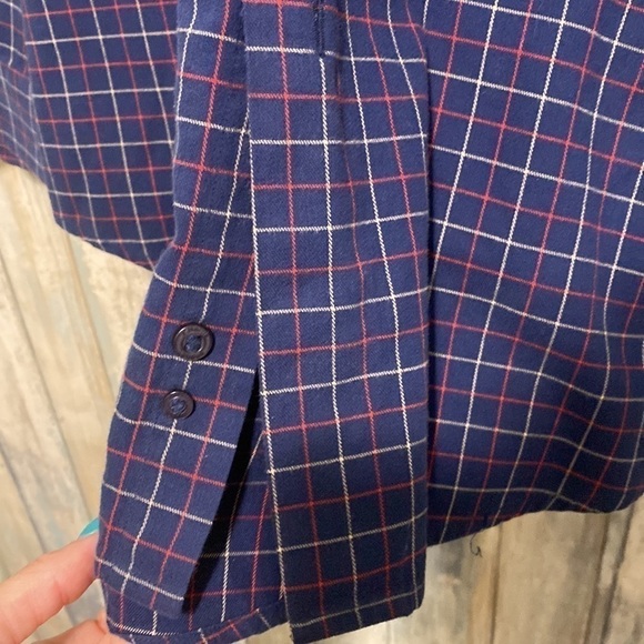 T.Harris London blue and red checkered long sleeve button up | Size large - Picture 8 of 12